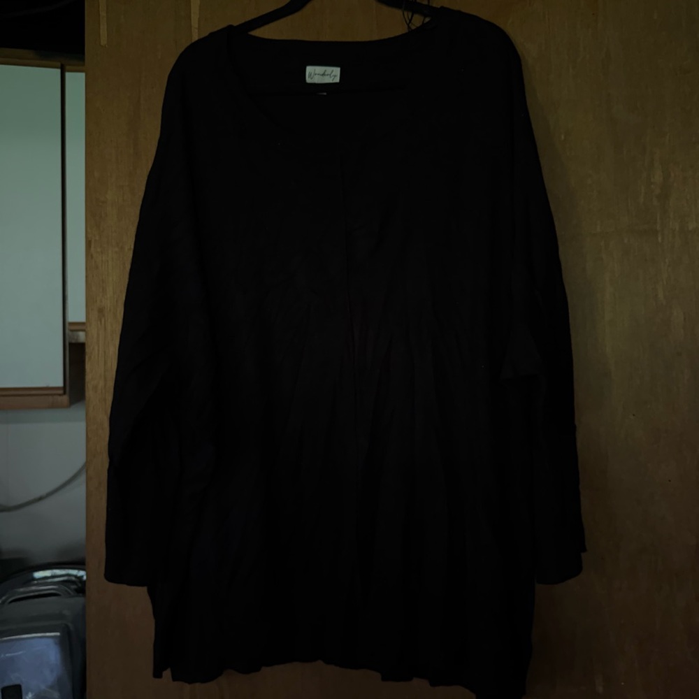 Wonderly Black Long Sleeve Top